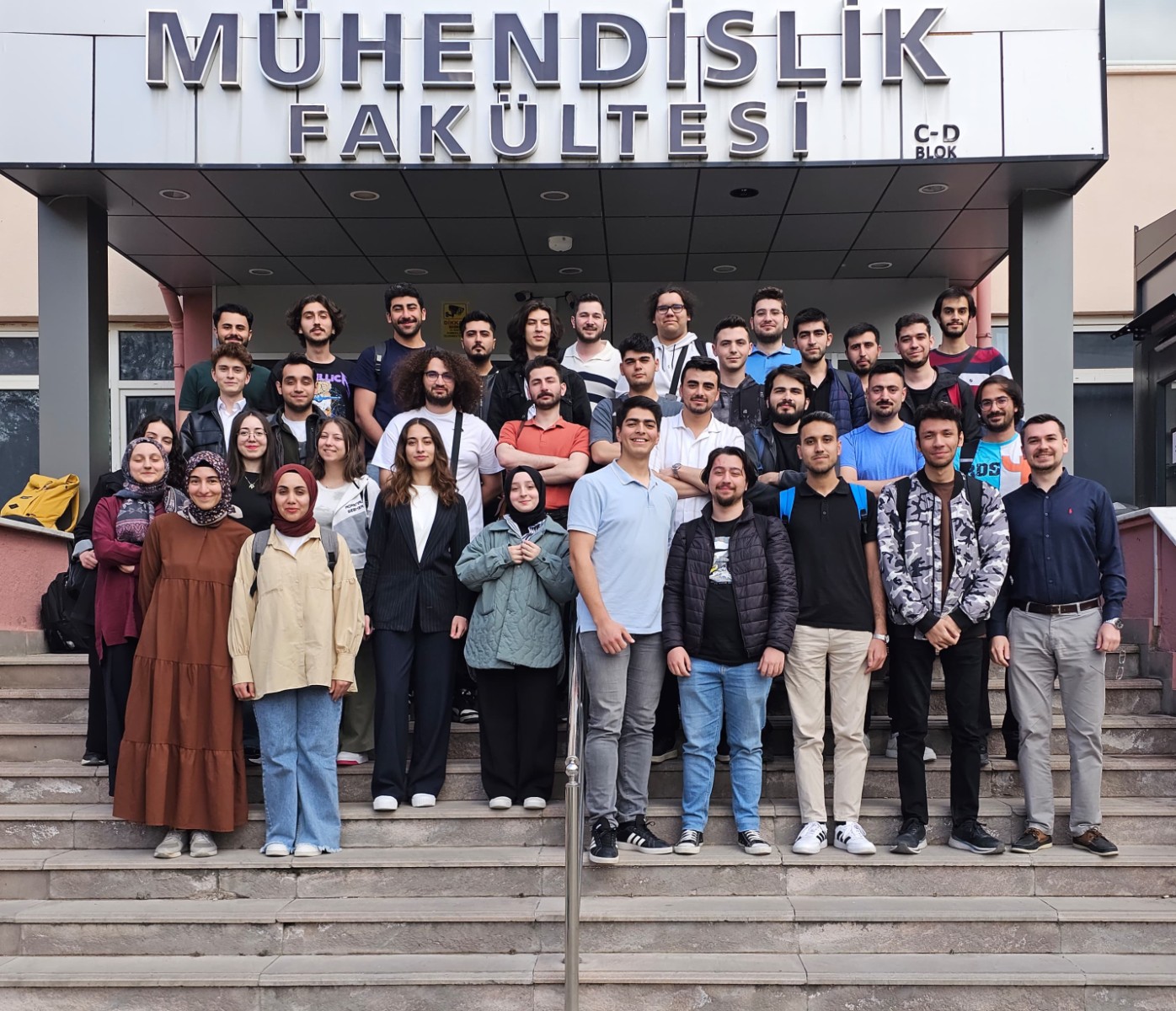 Türkiye Siber Vatan Eğitimleri Devam Ediyor...